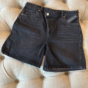 NWT Blank NYC Jean Shorts Size 29 - make reasonable offer and I will accept!